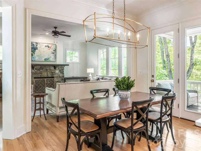 20 East Owl Creek Lane, Fairview, NC 28730.  MLS# CAR4258624, YatesRealty ID 3403. 