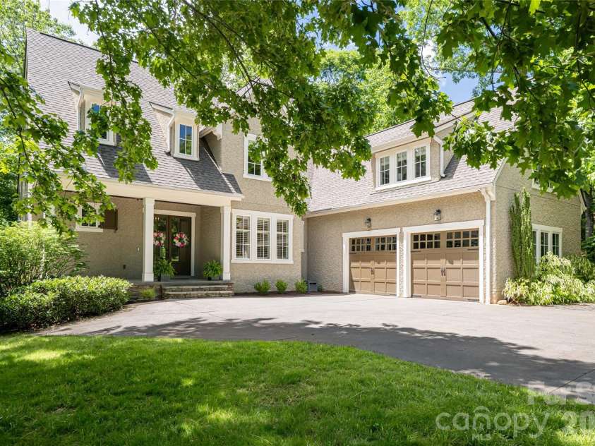 20 East Owl Creek Lane, Fairview, NC 28730.  MLS# CAR4258624, YatesRealty ID 3403. 