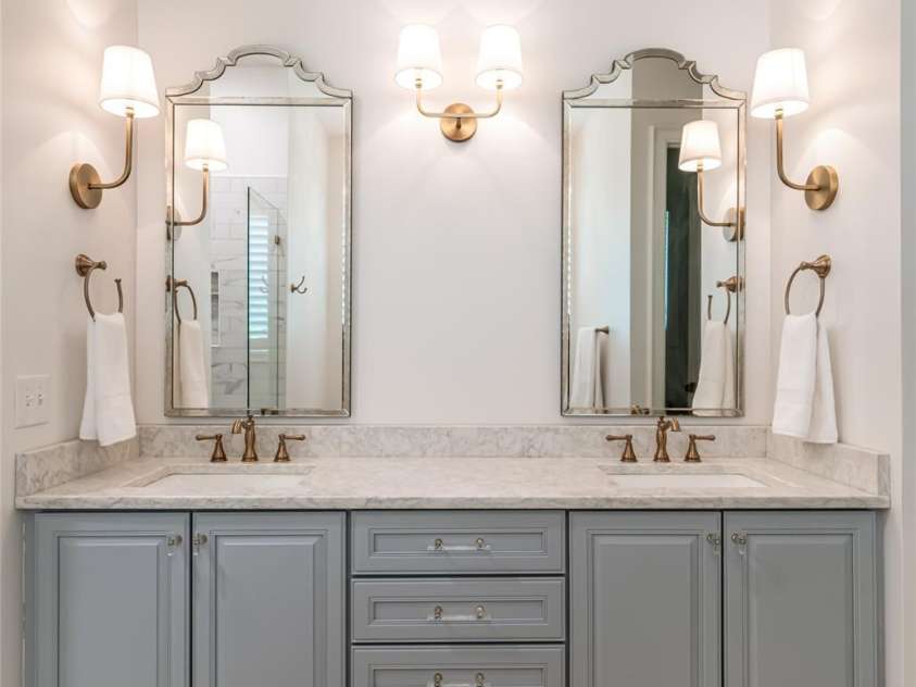 20 East Owl Creek Lane, Fairview, NC 28730.  MLS# CAR4258624, YatesRealty ID 3403. Primary Bath