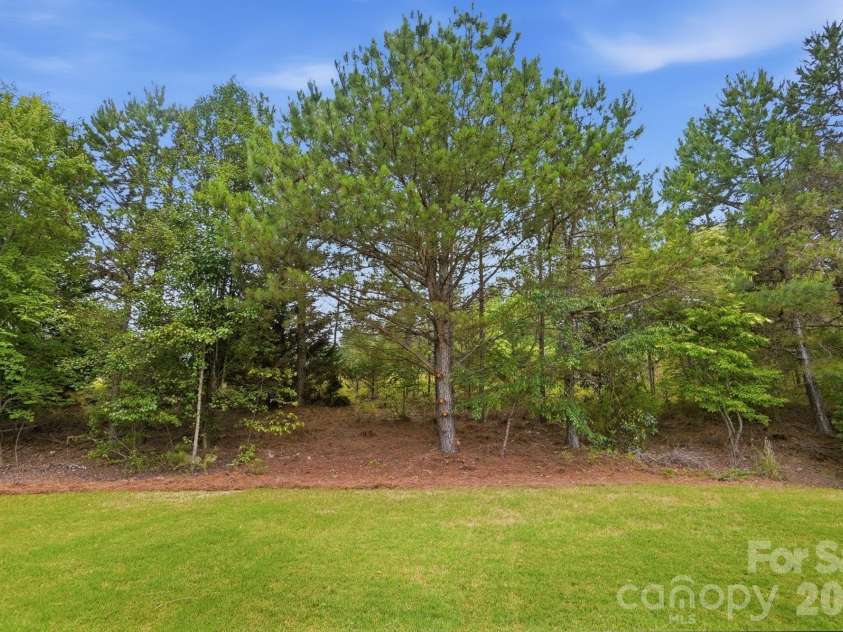 1424 Ridge Haven Road, Waxhaw, NC 28173.  MLS# CAR4391086, YatesRealty ID 34030. 