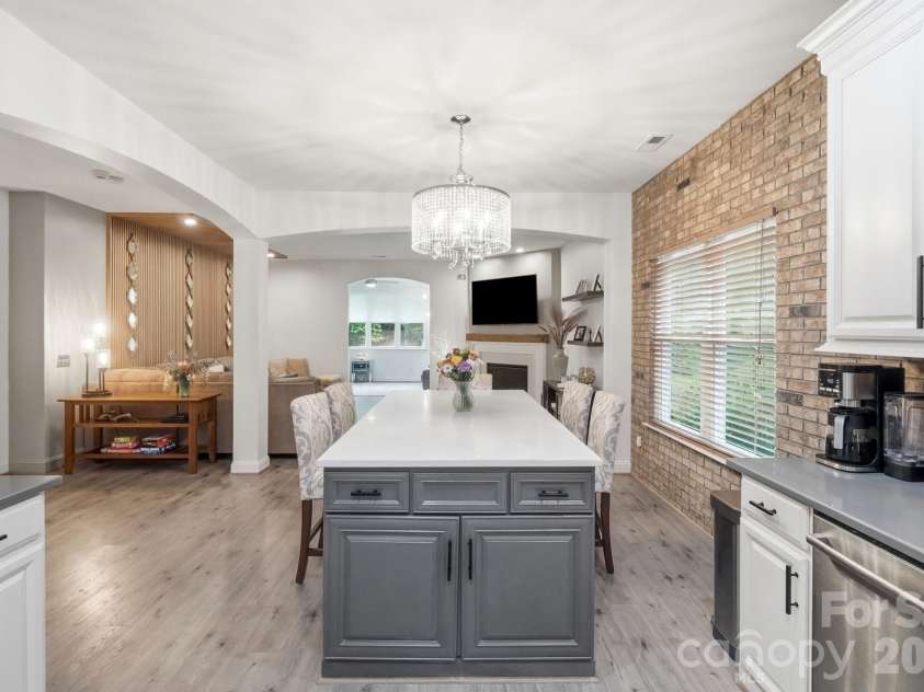 1424 Ridge Haven Road, Waxhaw, NC 28173.  MLS# CAR4391086, YatesRealty ID 34030. 