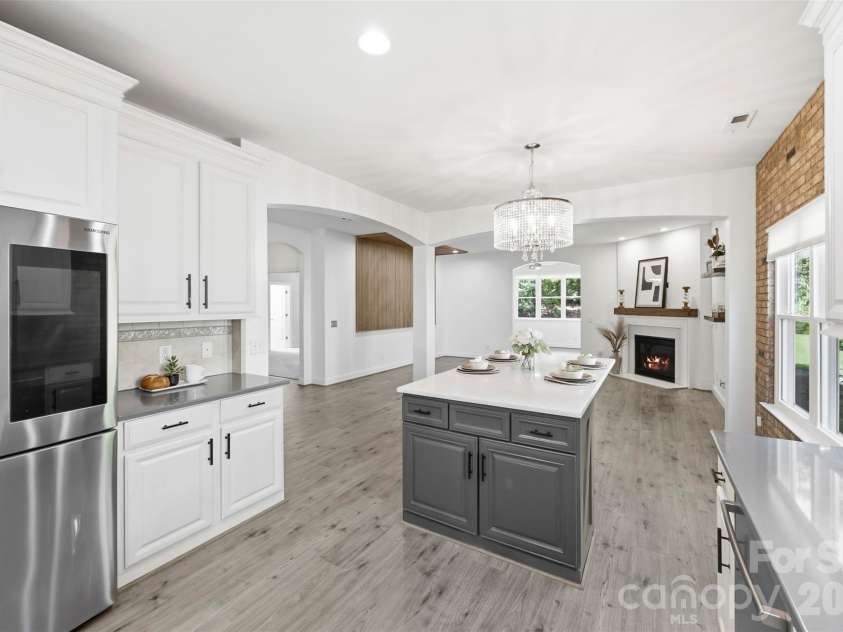 1424 Ridge Haven Road, Waxhaw, NC 28173.  MLS# CAR4423878, YatesRealty ID 34030. 