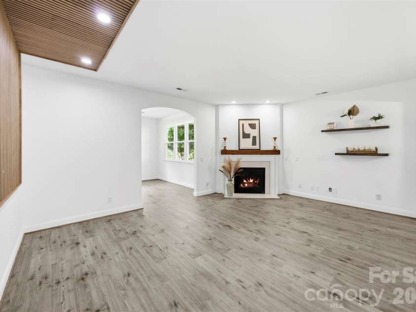 1424 Ridge Haven Road, Waxhaw, NC 28173.  MLS# CAR4423878, YatesRealty ID 34030. 
