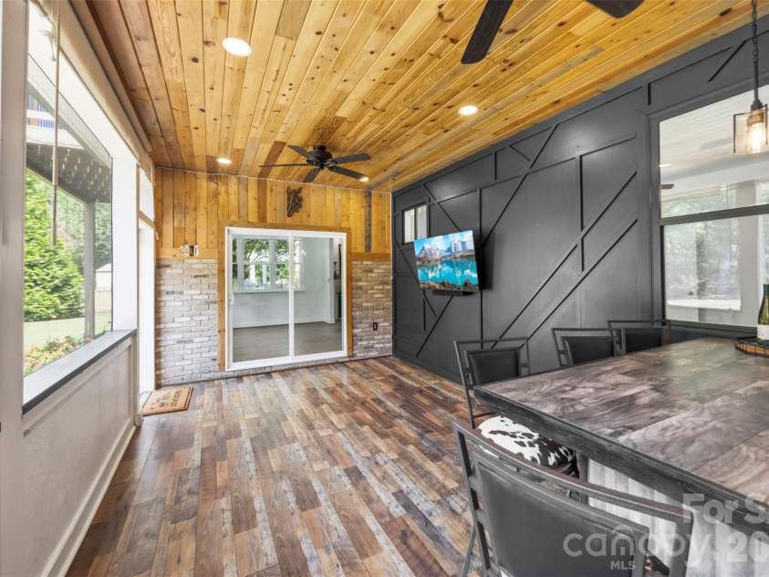 1424 Ridge Haven Road, Waxhaw, NC 28173.  MLS# CAR4423878, YatesRealty ID 34030. 