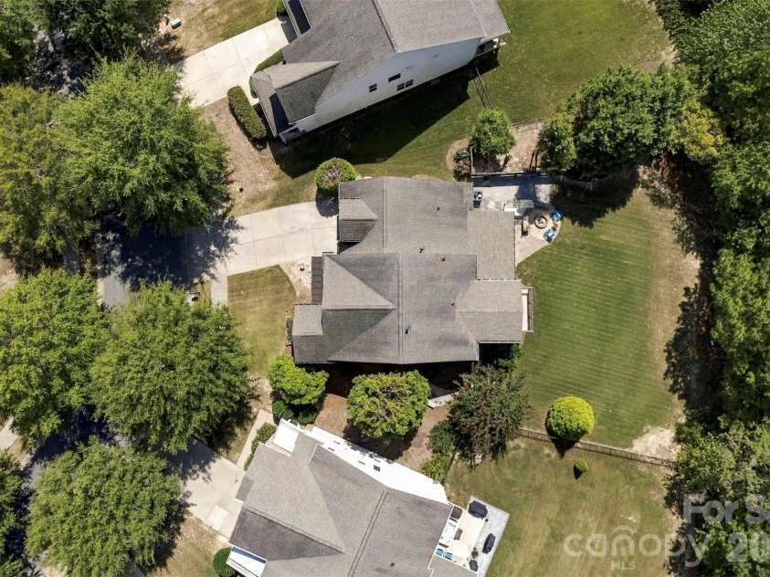 1424 Ridge Haven Road, Waxhaw, NC 28173.  MLS# CAR4423878, YatesRealty ID 34030. 