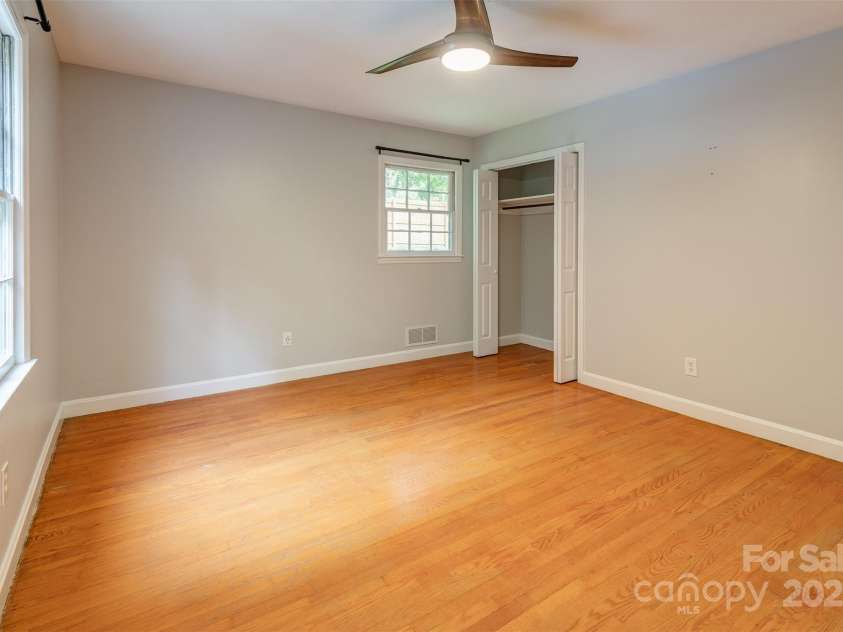 16 Beechwood Road, Asheville, NC 28805.  MLS# CAR4294590, YatesRealty ID 34030. Bedroom No One