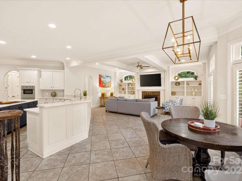 6504 Pembry Links Circle, Charlotte, NC 28277.  MLS# CAR4294217, YatesRealty ID 34033. 
