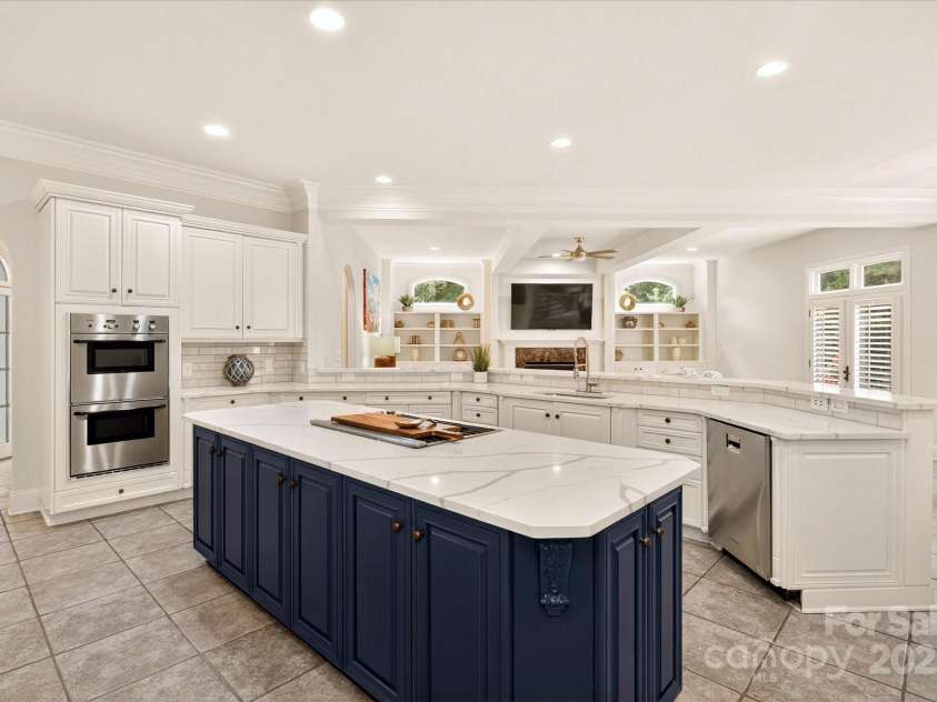6504 Pembry Links Circle, Charlotte, NC 28277.  MLS# CAR4294217, YatesRealty ID 34033. 