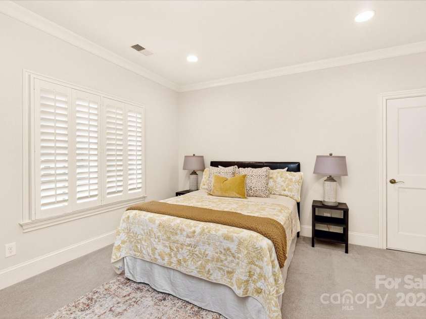 6504 Pembry Links Circle, Charlotte, NC 28277.  MLS# CAR4294217, YatesRealty ID 34033. 
