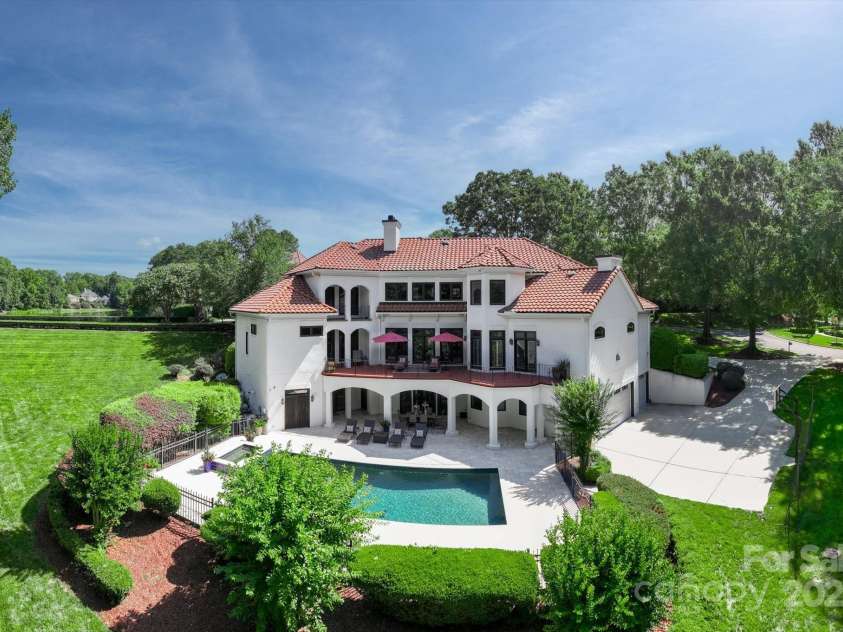 6504 Pembry Links Circle, Charlotte, NC 28277.  MLS# CAR4294217, YatesRealty ID 34033. 