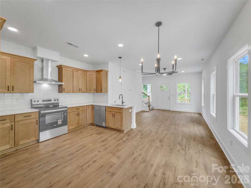 829 Arch Street, Lancaster, SC 29720.  MLS# CAR4385579, YatesRealty ID 34033. 
