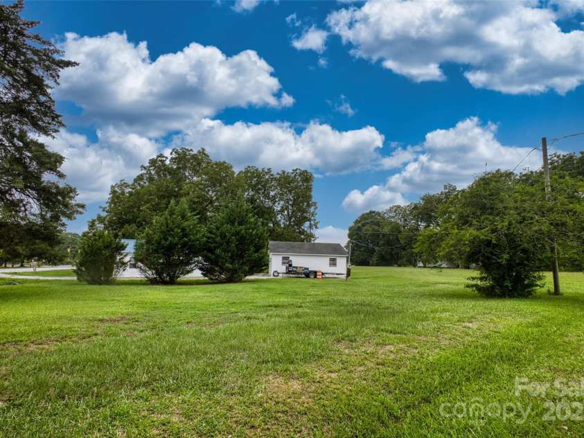 135 Springdale Road, Rock Hill, SC 29730.  MLS# CAR4291537, YatesRealty ID 34034. 