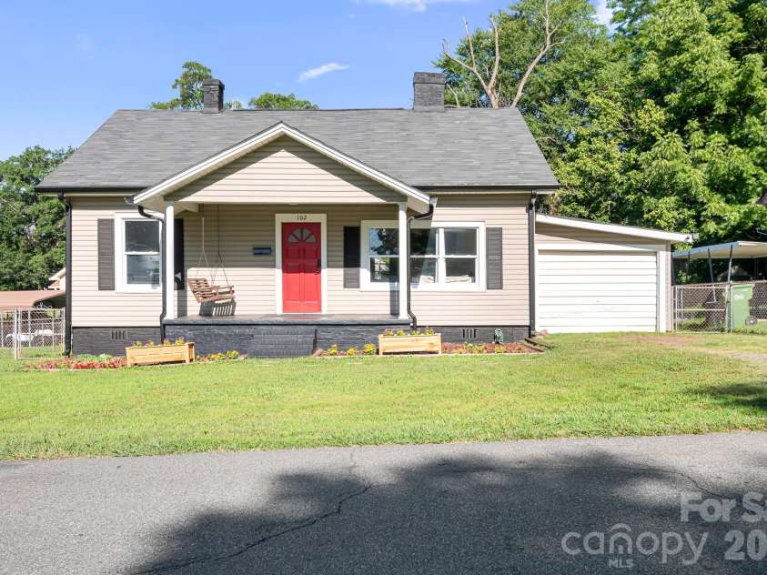 102 Madora Street, Mount Holly, NC 28120.  MLS# CAR4396928, YatesRealty ID 34035. 