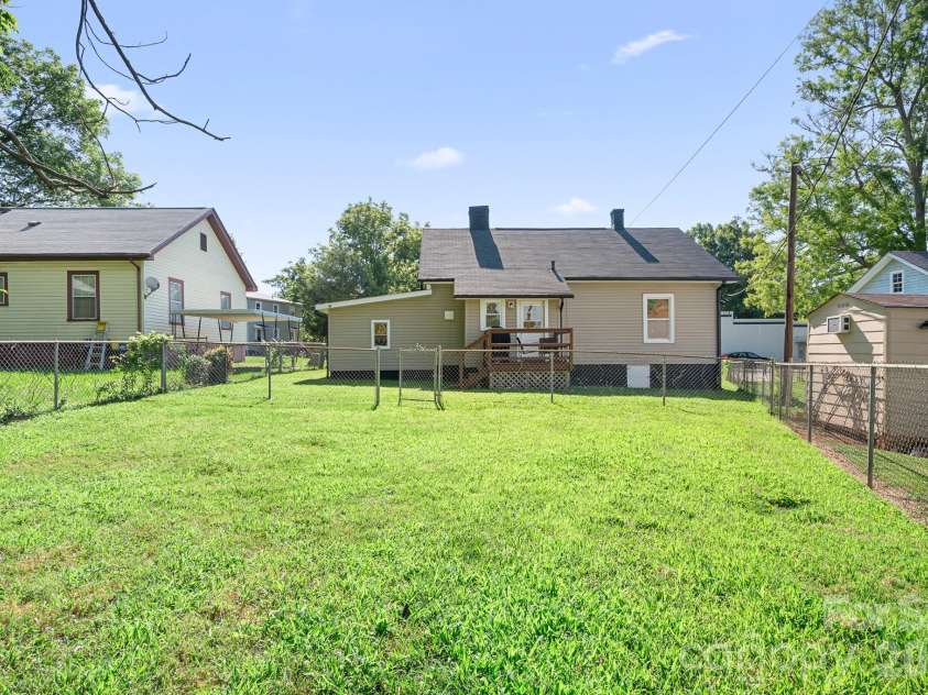 102 Madora Street, Mount Holly, NC 28120.  MLS# CAR4396928, YatesRealty ID 34035. 