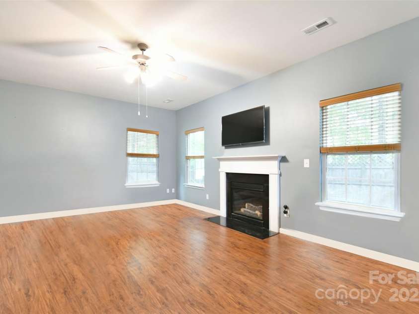 12120 Canal Drive, Huntersville, NC 28078.  MLS# CAR4291590, YatesRealty ID 34035. 