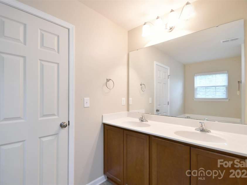 12120 Canal Drive, Huntersville, NC 28078.  MLS# CAR4291590, YatesRealty ID 34035. 