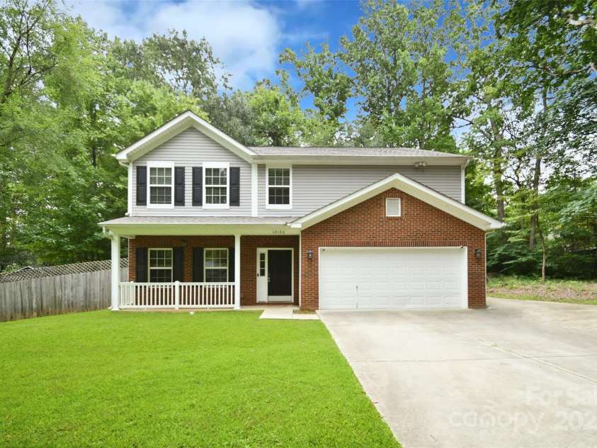 12120 Canal Drive, Huntersville, NC 28078.  MLS# CAR4291590, YatesRealty ID 34035. 