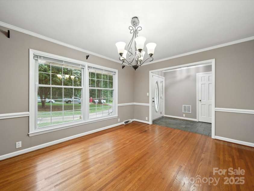 4600 Carmel Vista Lane, Charlotte, NC 28226.  MLS# CAR4293155, YatesRealty ID 34036. 