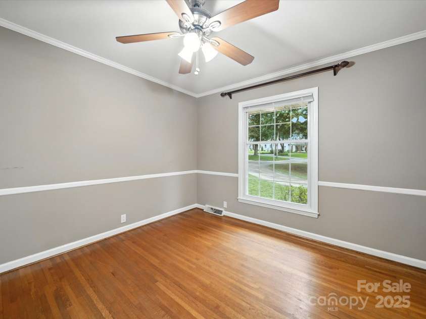 4600 Carmel Vista Lane, Charlotte, NC 28226.  MLS# CAR4293155, YatesRealty ID 34036. 