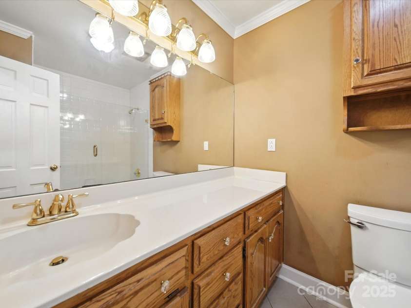 4600 Carmel Vista Lane, Charlotte, NC 28226.  MLS# CAR4293155, YatesRealty ID 34036. 