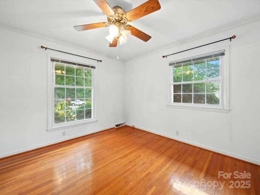 4600 Carmel Vista Lane, Charlotte, NC 28226.  MLS# CAR4293155, YatesRealty ID 34036. 