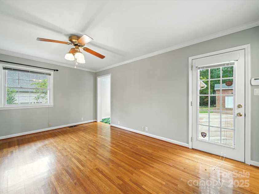 4600 Carmel Vista Lane, Charlotte, NC 28226.  MLS# CAR4293155, YatesRealty ID 34036. 