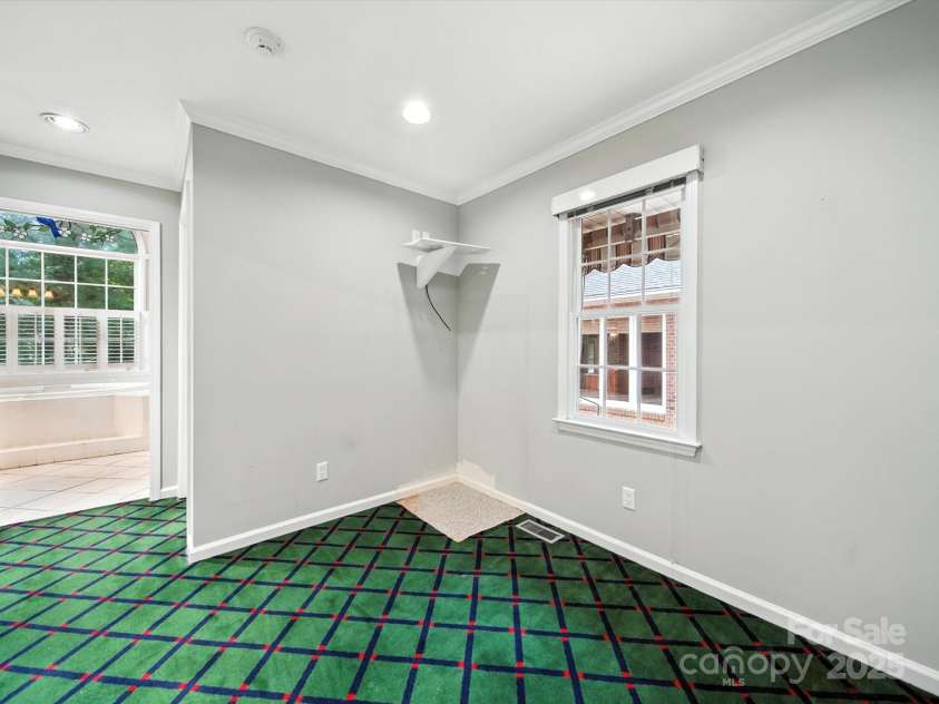 4600 Carmel Vista Lane, Charlotte, NC 28226.  MLS# CAR4293155, YatesRealty ID 34036. 