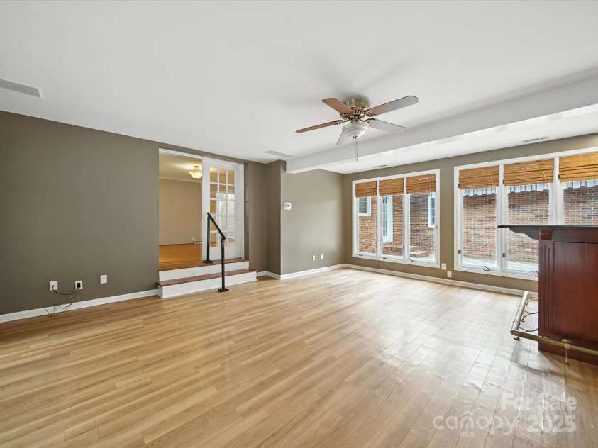 4600 Carmel Vista Lane, Charlotte, NC 28226.  MLS# CAR4293155, YatesRealty ID 34036. 