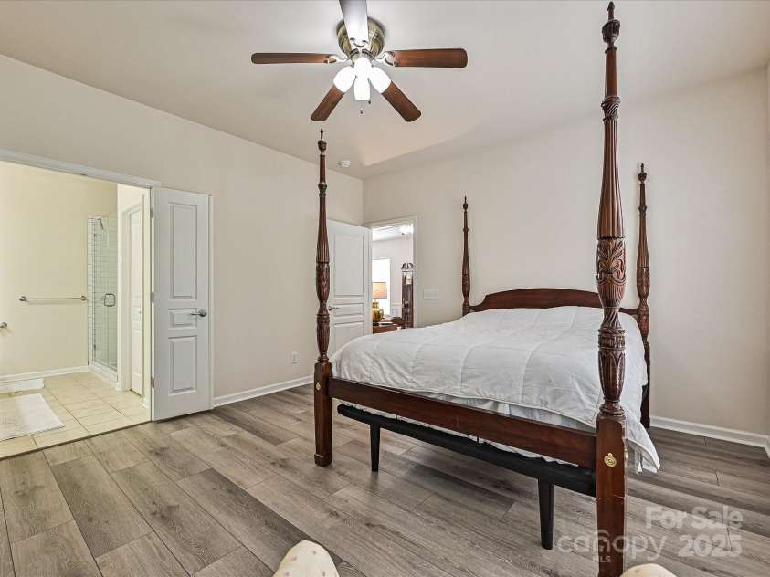 20037 Dovekie Lane, Fort Mill, SC 29707.  MLS# CAR4294257, YatesRealty ID 34039. Primary Bdr