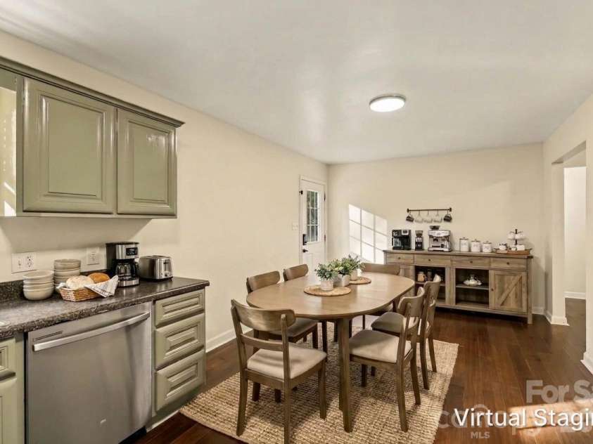 510 Roberts Avenue, York, SC 29745.  MLS# CAR4437705, YatesRealty ID 34039. Virtually Staged
