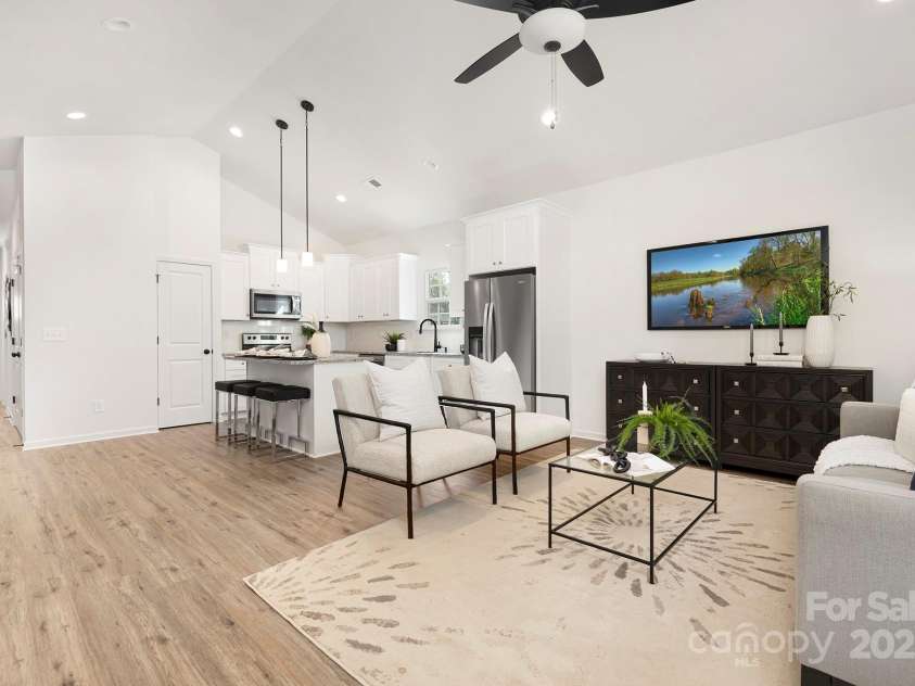 511 Cherry Street, Belmont, NC 28012.  MLS# CAR4318205, YatesRealty ID 3404. Representation