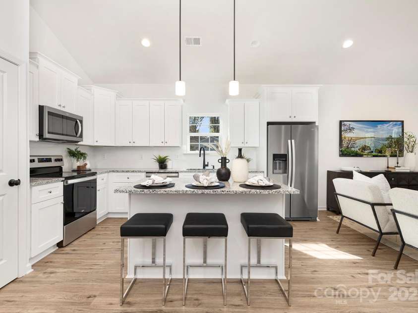 511 Cherry Street, Belmont, NC 28012.  MLS# CAR4318205, YatesRealty ID 3404. Representation