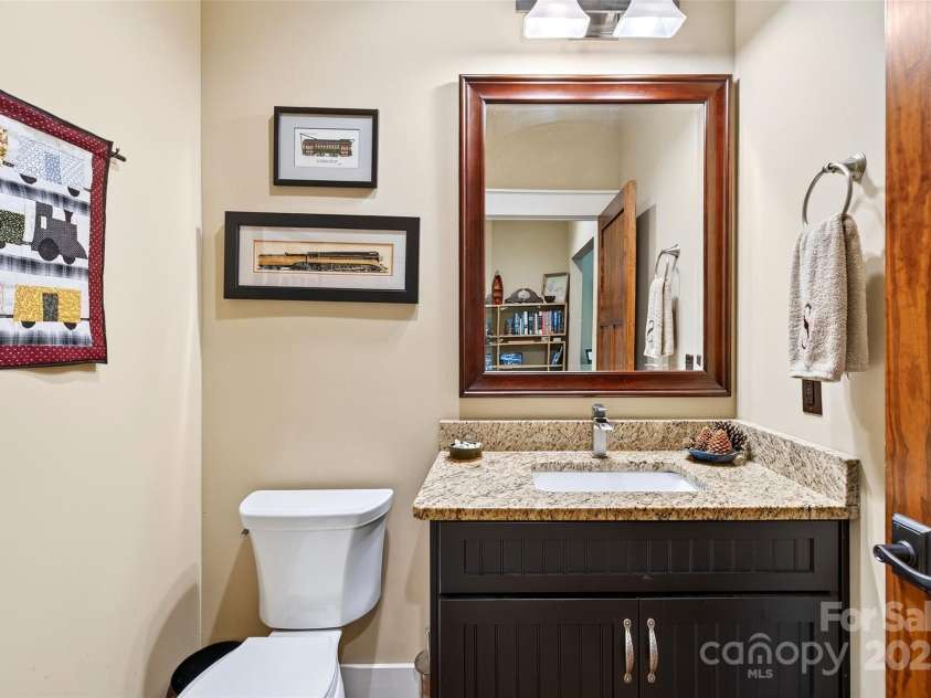 186 Fish Camp Drive, Nebo, NC 28761.  MLS# CAR4293027, YatesRealty ID 34040. 