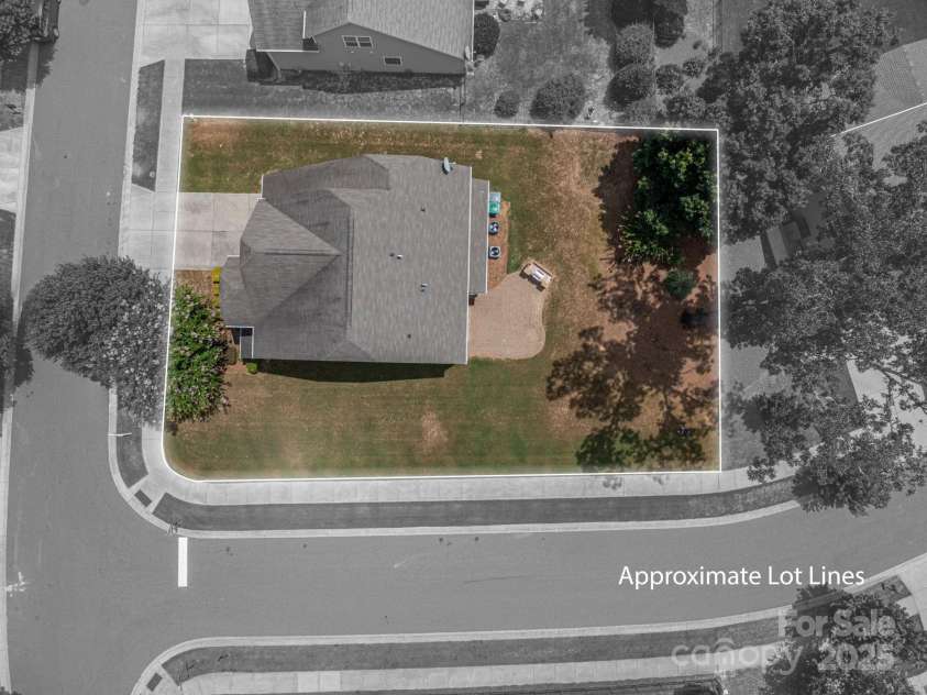 6012 Thorburn Way, Belmont, NC 28012.  MLS# CAR4281894, YatesRealty ID 34041. 