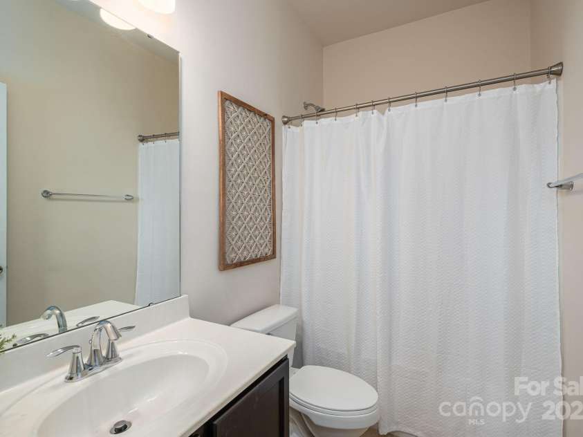 6012 Thorburn Way, Belmont, NC 28012.  MLS# CAR4281894, YatesRealty ID 34041. 