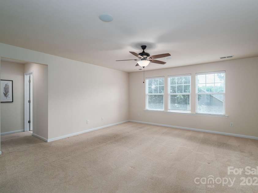 6012 Thorburn Way, Belmont, NC 28012.  MLS# CAR4281894, YatesRealty ID 34041. 