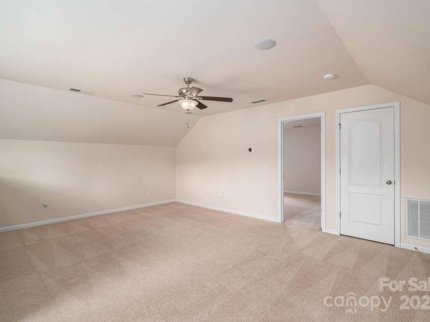 6012 Thorburn Way, Belmont, NC 28012.  MLS# CAR4281894, YatesRealty ID 34041. 