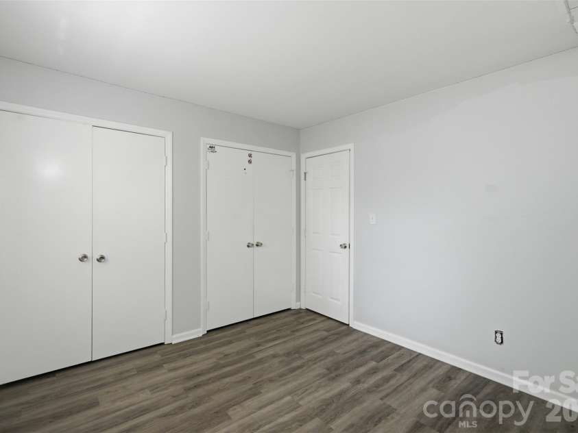 8345 Houndstooth Drive, Charlotte, NC 28227.  MLS# CAR4396251, YatesRealty ID 34042. 