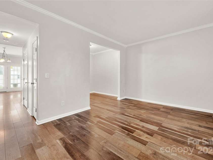 9545 Glenashley Drive, Cornelius, NC 28031.  MLS# CAR4290024, YatesRealty ID 34042. 