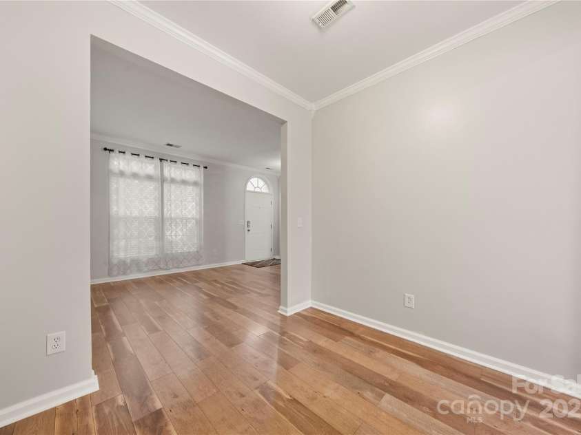 9545 Glenashley Drive, Cornelius, NC 28031.  MLS# CAR4290024, YatesRealty ID 34042. 