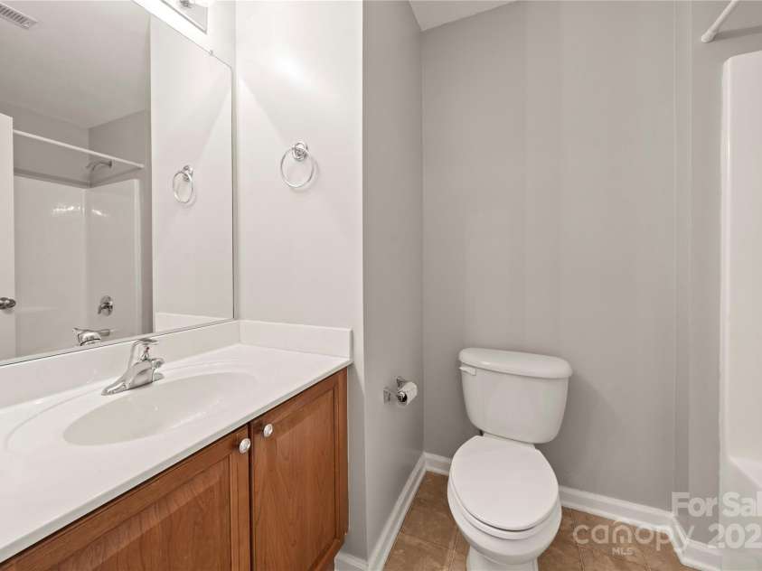 9545 Glenashley Drive, Cornelius, NC 28031.  MLS# CAR4290024, YatesRealty ID 34042. 