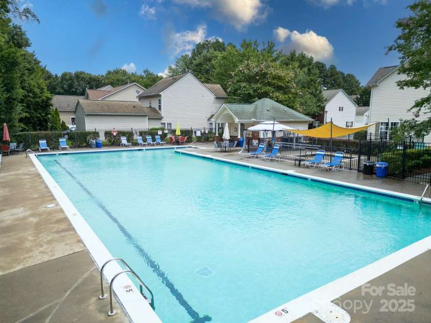 9545 Glenashley Drive, Cornelius, NC 28031.  MLS# CAR4290024, YatesRealty ID 34042. 