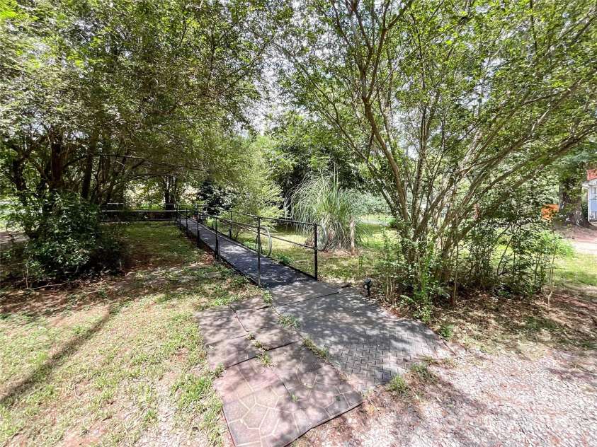 17837 Porter Hill Road, Norwood, NC 28128.  MLS# CAR4294691, YatesRealty ID 34043. 