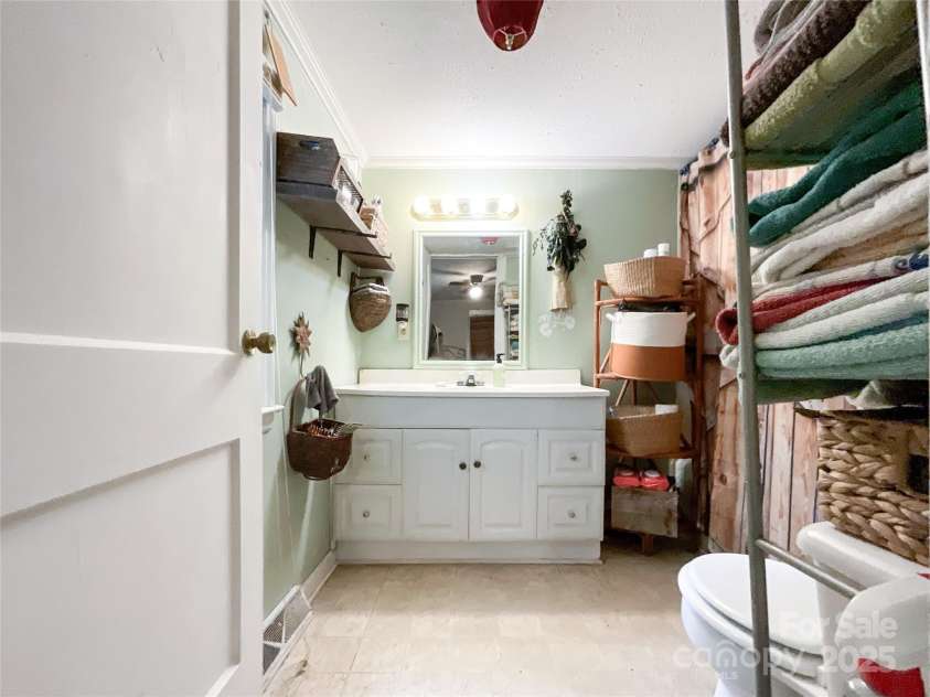 17837 Porter Hill Road, Norwood, NC 28128.  MLS# CAR4294691, YatesRealty ID 34043. 