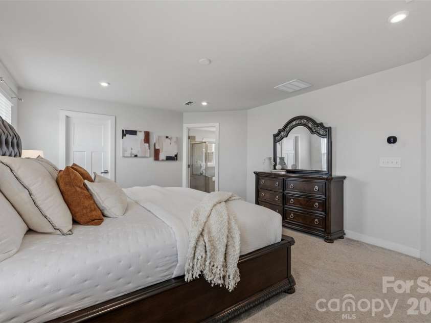 703 Dogwood Creek Lane, Indian Trail, NC 28079.  MLS# CAR4389339, YatesRealty ID 34043. Large master bedroom