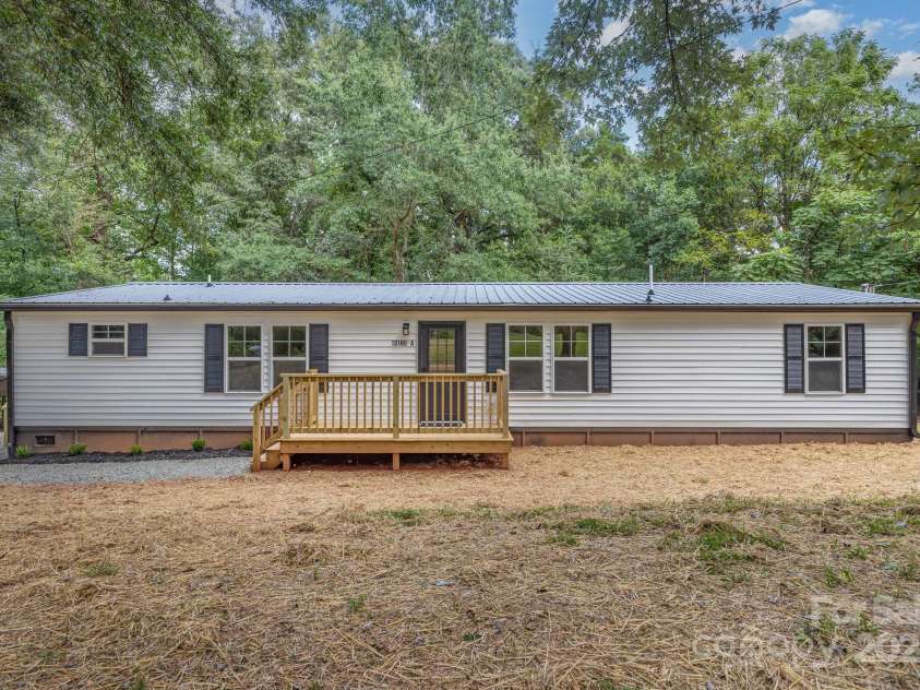 12180A Coyle Road, Stanfield, NC 28163.  MLS# CAR4294733, YatesRealty ID 34044. Looking for peace and quiet? You'll love this renovated 3 BR, 2 Bath home on 1.62 acres in Western Stanly Co.
