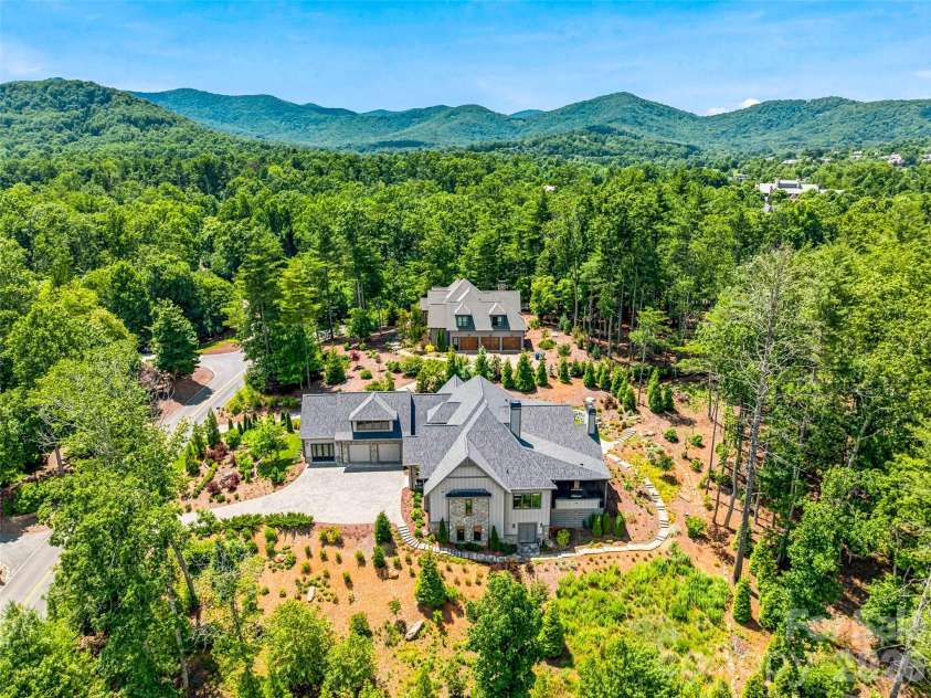 85 Powder Creek Trail, Arden, NC 28704.  MLS# CAR4396347, YatesRealty ID 34044. 