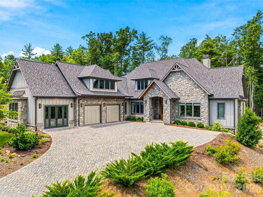85 Powder Creek Trail, Arden, NC 28704.  MLS# CAR4396347, YatesRealty ID 34044. 