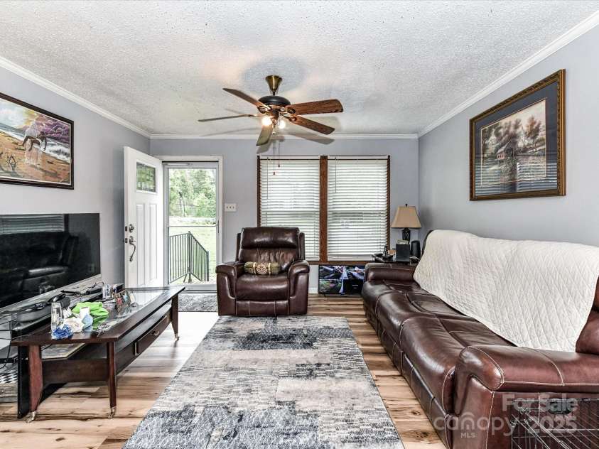 1408 Meadow Avenue, Kannapolis, NC 28083.  MLS# CAR4294297, YatesRealty ID 34045. 