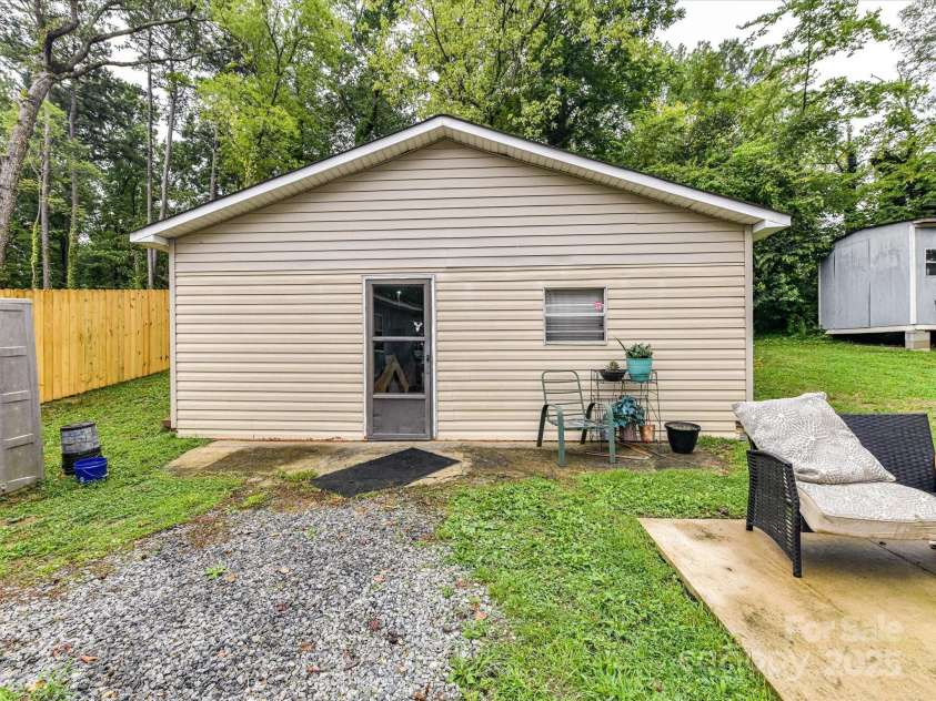1408 Meadow Avenue, Kannapolis, NC 28083.  MLS# CAR4294297, YatesRealty ID 34045. 